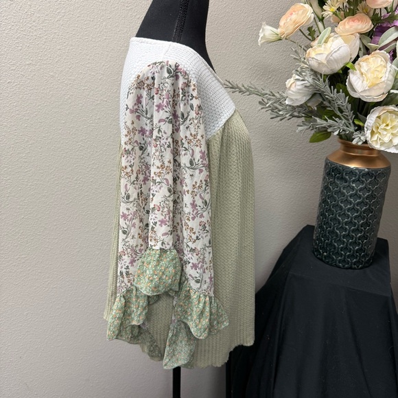Umgee Floral Mixed Media Waffle Knit Tunic Top Bell Sleeves Boho L - Picture 4 of 7